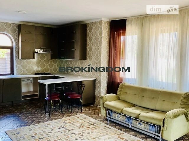 Продаж 2 поверхового будинку з гаражем і ділянкою на 5 соток