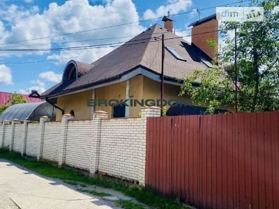 Продаж 2 поверхового будинку з гаражем і ділянкою на 5 соток