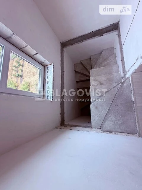 Продаж 2 поверхового будинку з ділянкою на 5.5 сотки, 130 кв