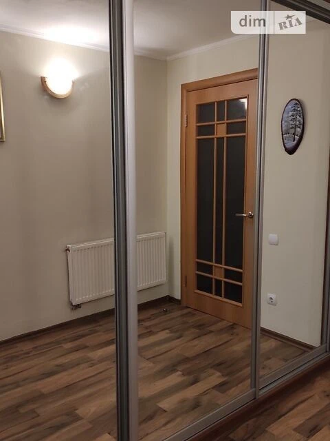 Продаж 3 поверхового таунхауса з ділянкою на 1 сотку, 182.78