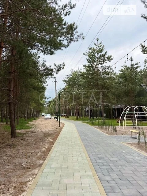 Продаж 2 поверхового будинку з опаленням і ділянкою на 10 со