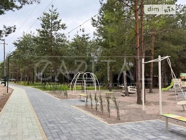 Продаж 2 поверхового будинку з опаленням і ділянкою на 10 со