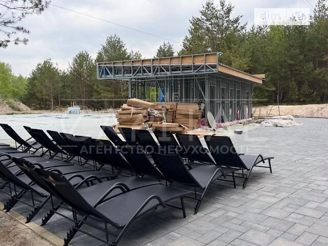 Продаж 2 поверхового будинку з опаленням і ділянкою на 10 со