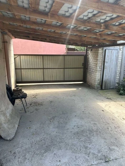 Осокорки срочно продам дом