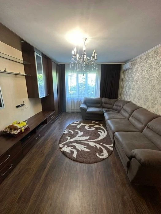 Осокорки срочно продам дом