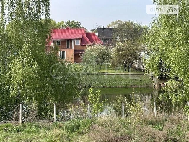 Продаж 3 поверхового будинку з гаражем і ділянкою на 12 сото