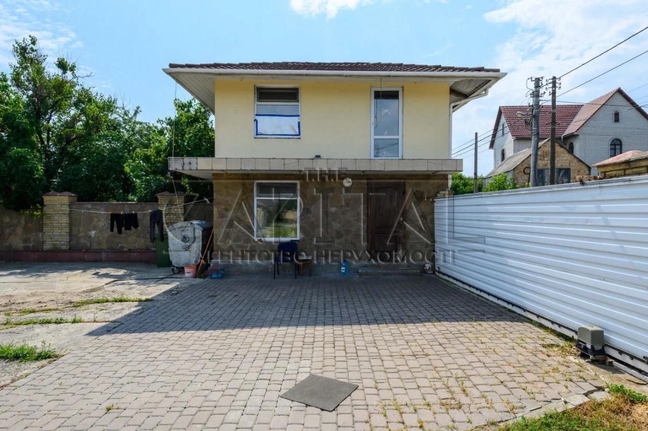 Продаж Віта-Литовська комплексу в Києві  753м² 42 сотки біля