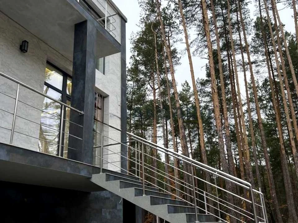 Будинок. Київ, Радистів вул.