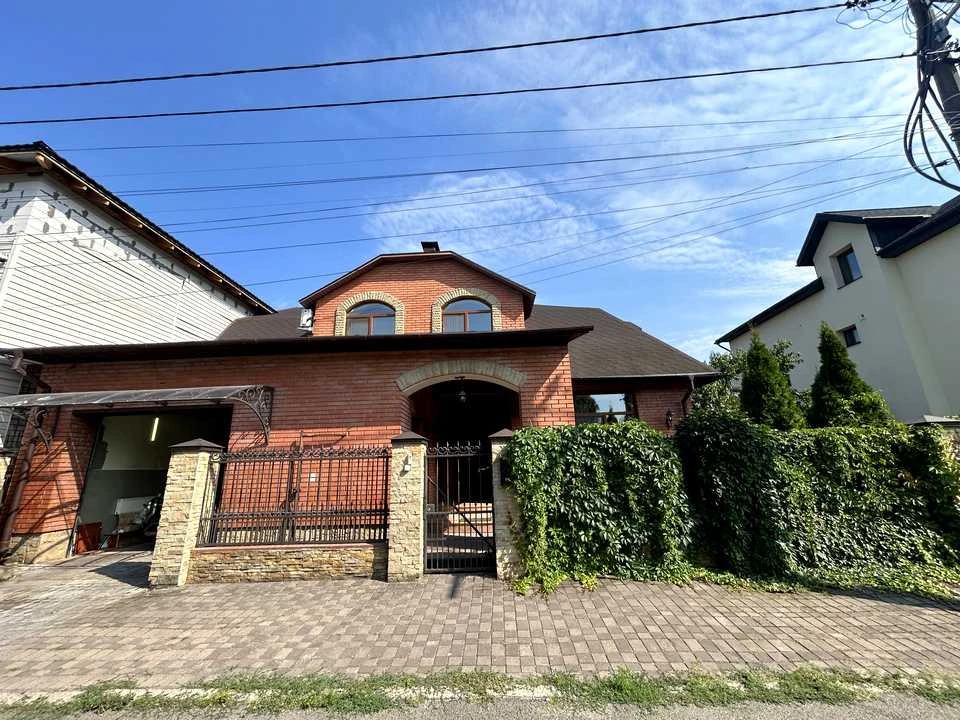 Будинок. Київ, Планерна вул.