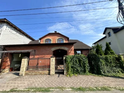 Будинок. Київ, Планерна вул.