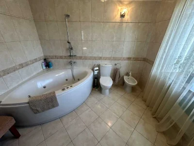 Будинок. Київ, Планерна вул.