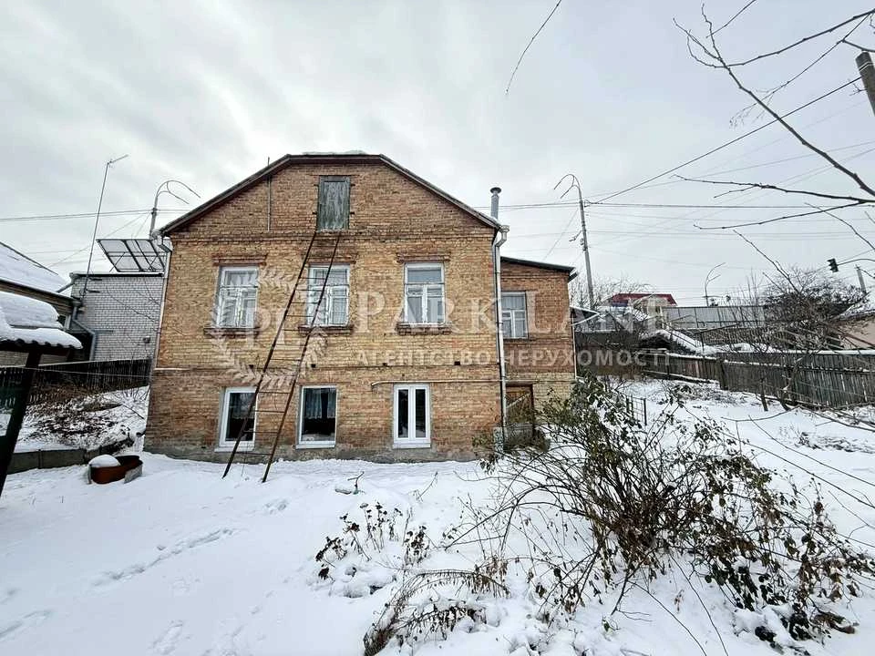 Будинок. Київ, Валерія Лобановського просп. (Червонозоряний)