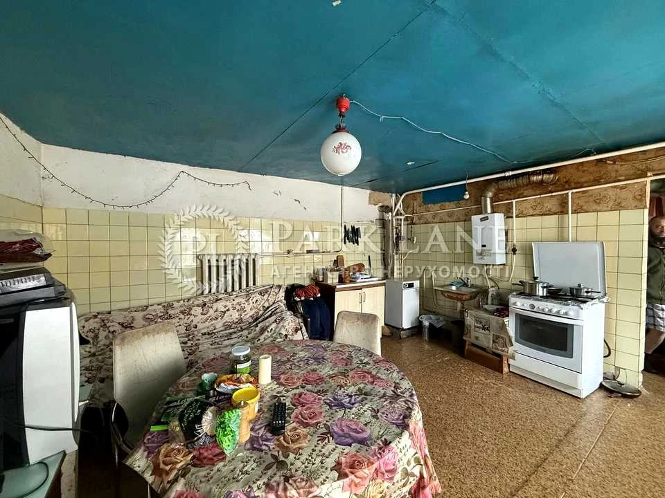 Будинок. Київ, Валерія Лобановського просп. (Червонозоряний)
