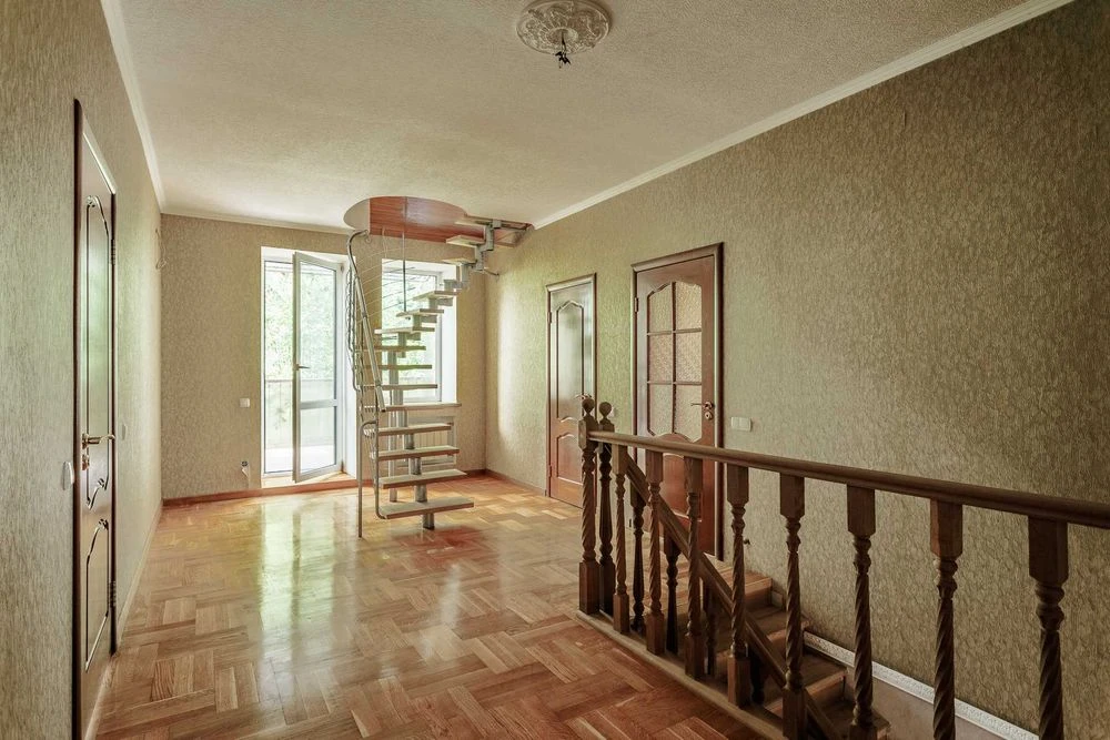 Продам будинок, Київ, ЖК Чорнобилець, у гарному стані . 500м