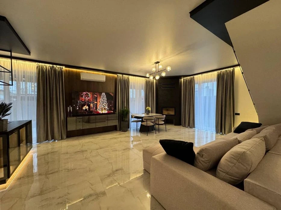 Автономний будинок (без комісії) 180 м² та 8 соток поруч з O