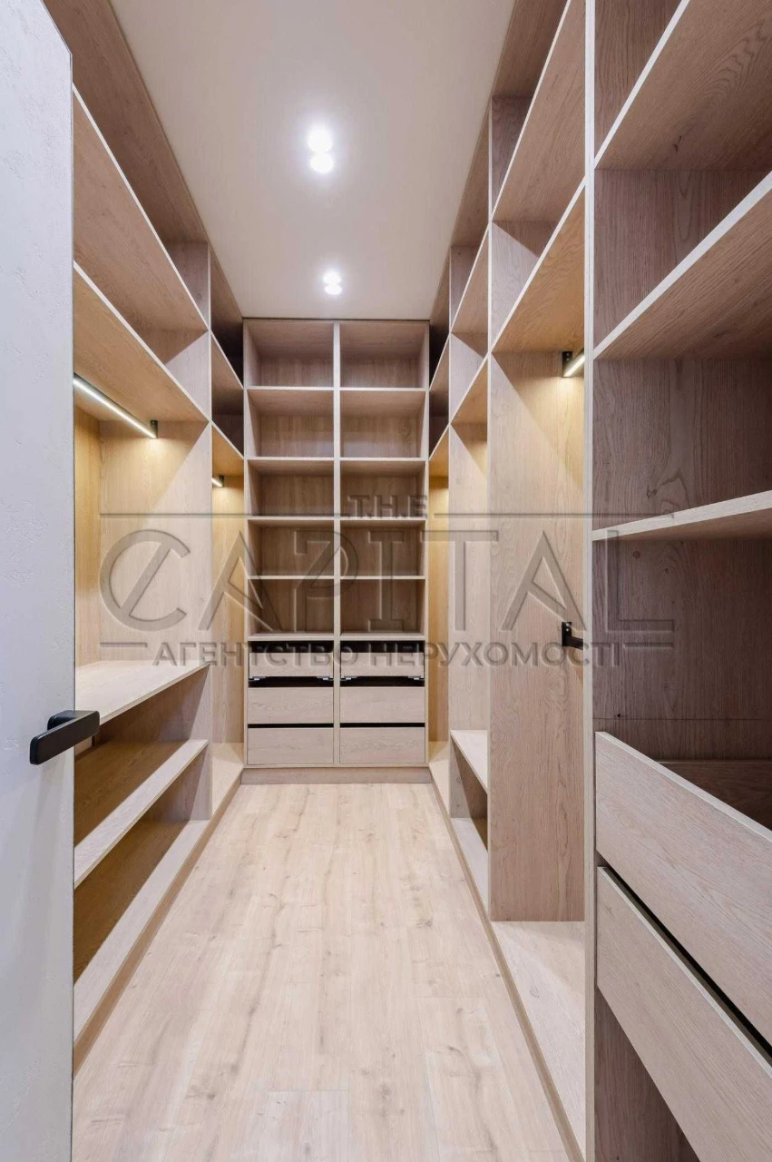 ПРОДАЖА/Дом с ремонтом, 252 м2, Закрытый КГ, Святошинский р-