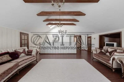 Продаж сучасного будинку у Святошинському районі Києва  вул.
