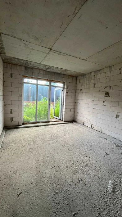 ТРЦ Лавіна Продаж просторого таунхауса 112 кв.м, Київ, закри