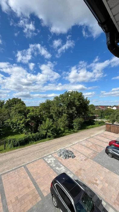 ТРЦ Лавіна Продаж просторого таунхауса 112 кв.м, Київ, закри