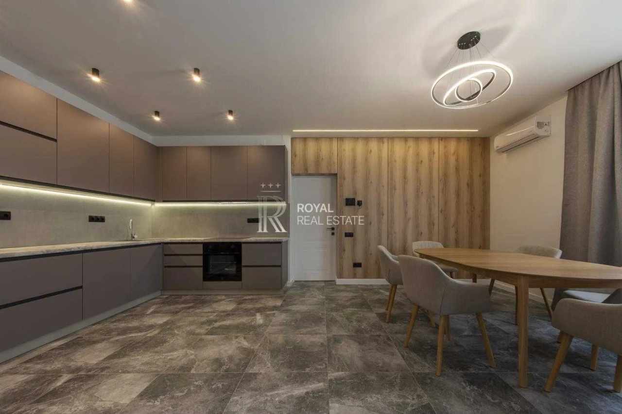 Продаж Будинок Київ Голосіївський район 5 кімнат 200 м² Тепл