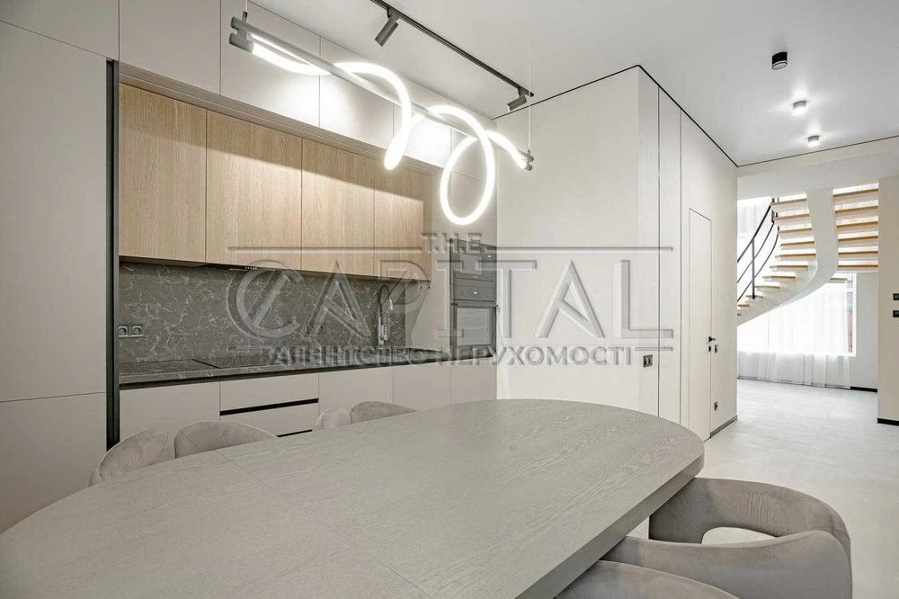 Продаж будинок 135 м²/ дуплекс / ділянка 4 сотки / вул. Вино