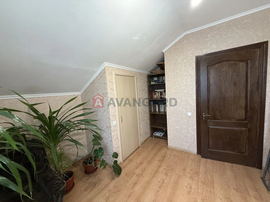 Продаж будинку на Русанівських садах, вул. Садова, 21 | Без