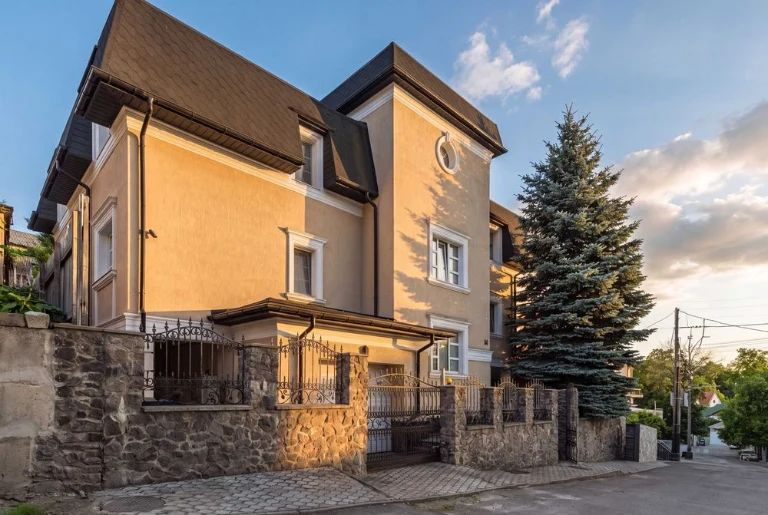 Будинок із критим басейном біля метро Деміївська | 400 м², 6