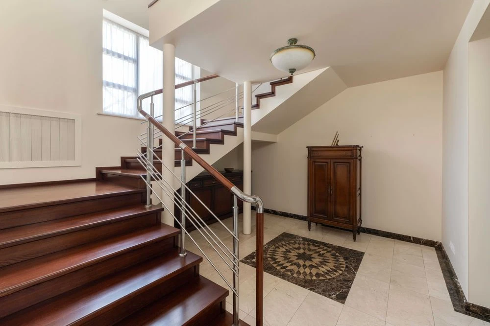 Будинок із критим басейном біля метро Деміївська | 400 м², 6