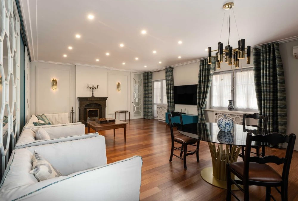 Будинок із критим басейном біля метро Деміївська | 400 м², 6
