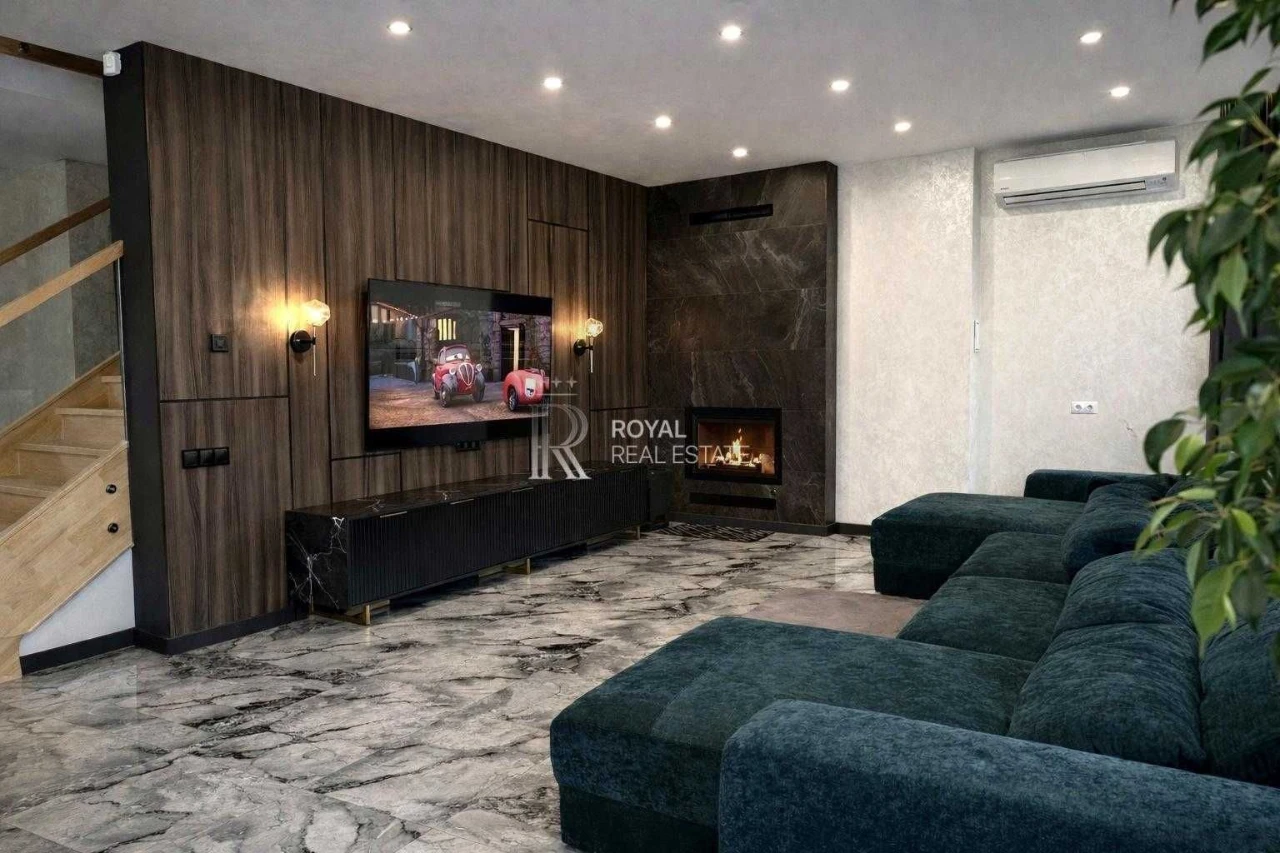Продаж Будинок Київ Оболонський район 5 кімнат 260 м² 10 сот
