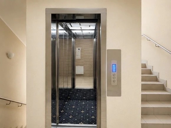 Продаж без % ОСЗ 1005 м² під клініку, офіс, посольство, 4 по