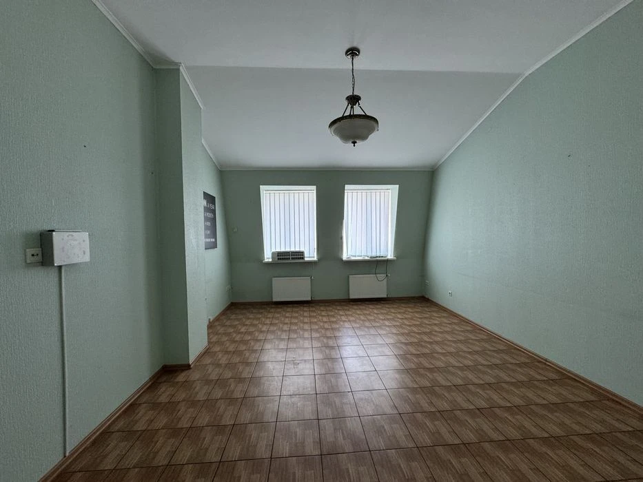 Продаж без % ОСЗ 1005 м² під клініку, офіс, посольство, 4 по
