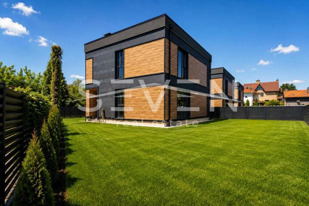Продаж будинок 168 м², 6 соток, КМ Quiet Place, Голосіївськи