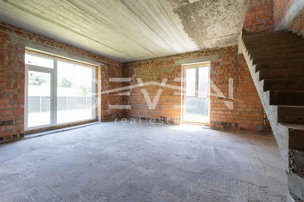 Продаж будинок 168 м², 6 соток, КМ Quiet Place, Голосіївськи