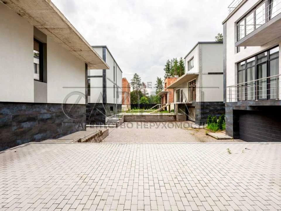 Будинок. Київ, Биківнянська вул.