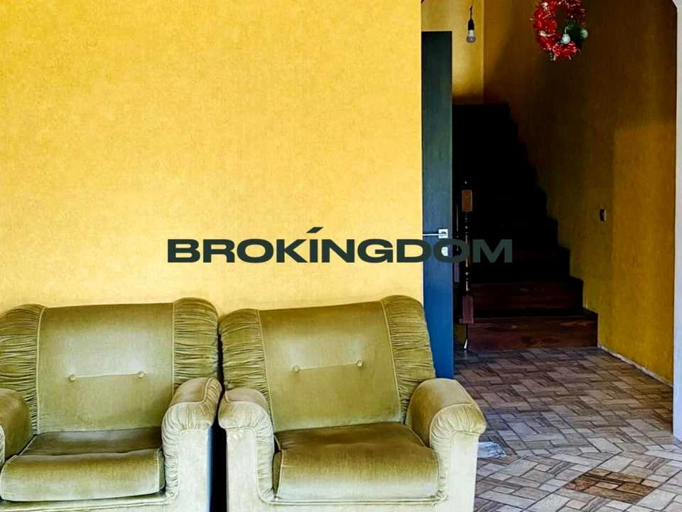 Будинок. Київ, 73-тя Садова вул.