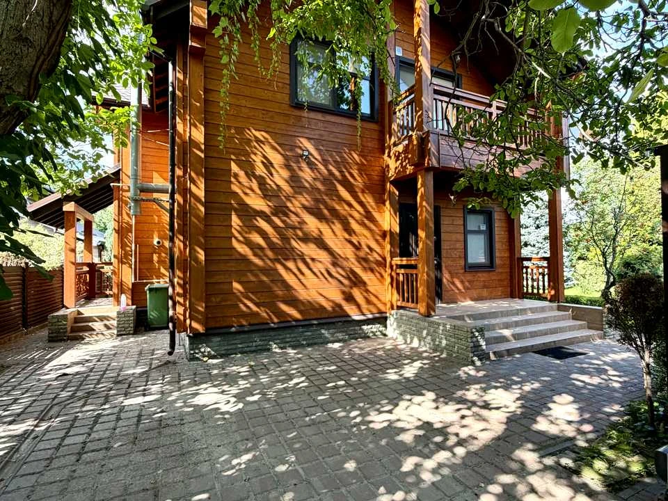 Будинок. Київ, 51-ша Садова вул.