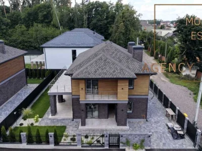 Будинок. Київ, Михайла Чалого вул.