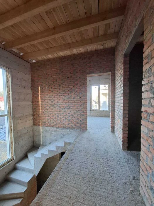 Продаж будинку з двох дуплексів 190,5м², 10 соток, вулиця М.