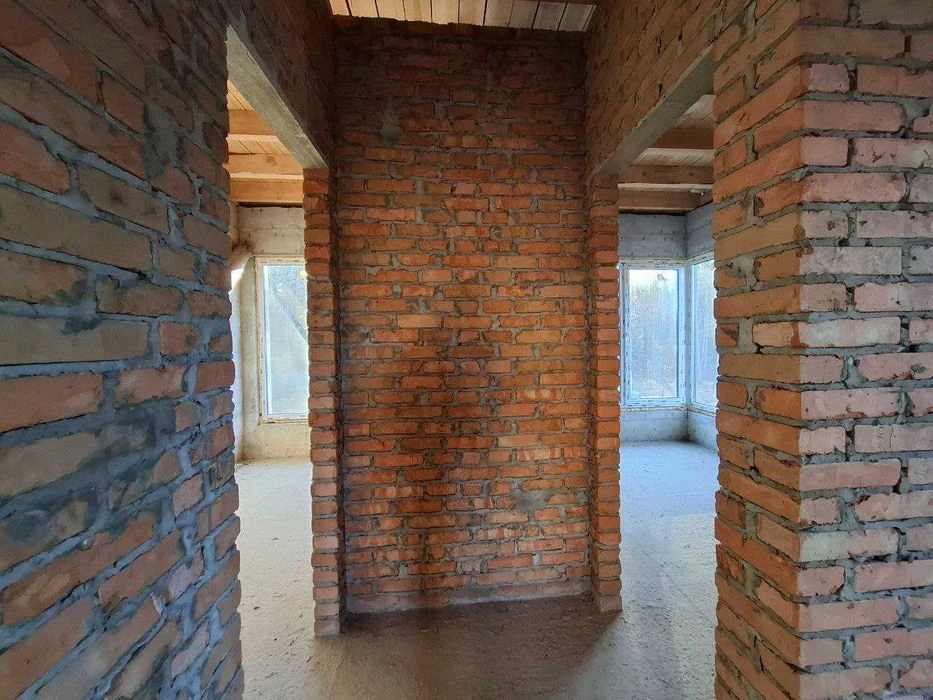 Продаж будинку з двох дуплексів 190,5м², 10 соток, вулиця М.