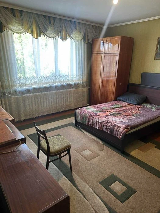 Осокорки срочно продам дом