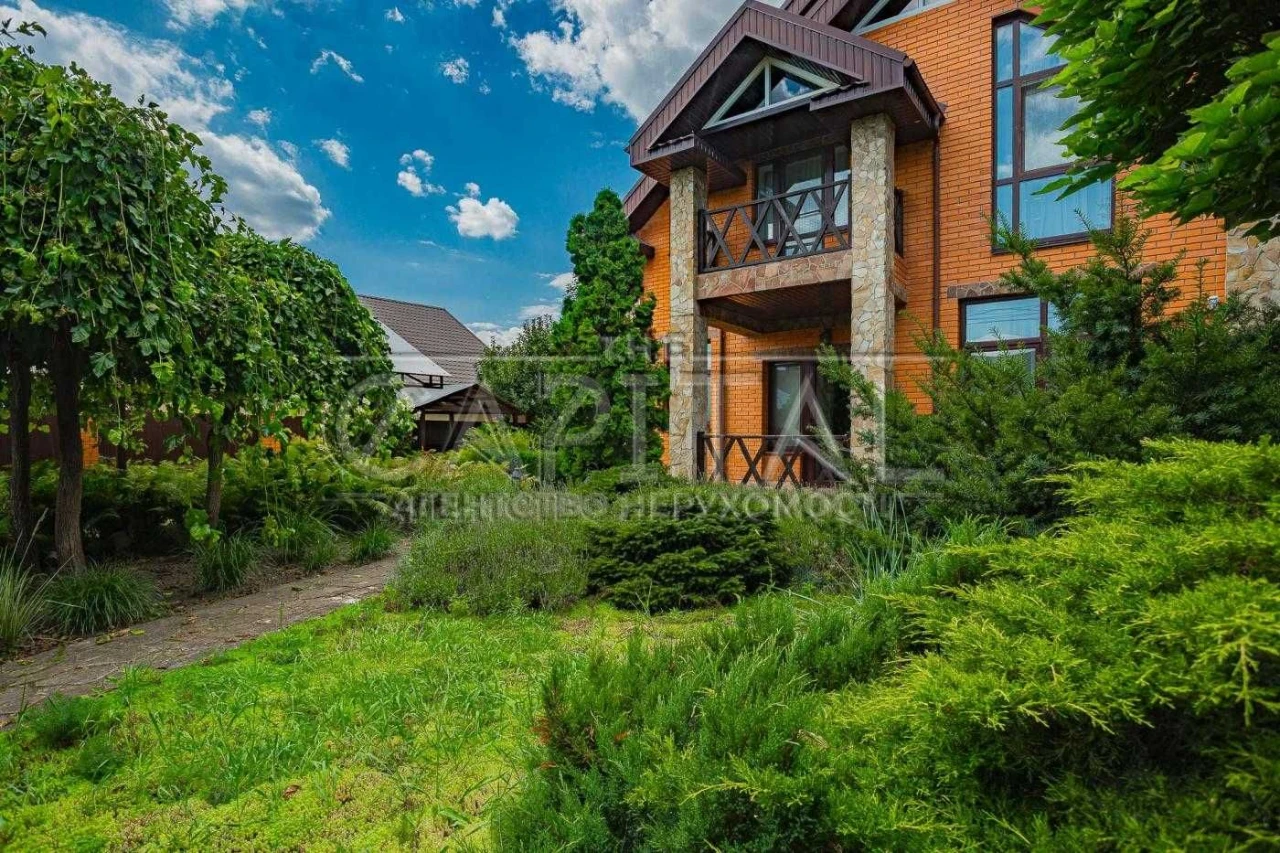 УВАГА УВАГА УВАГА Продається будинок 180 м² у Голосіївському