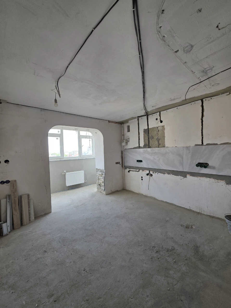 Продаж 2к кв 83м  від власника (парк казка)