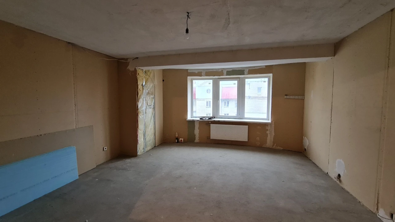 Продаж 2к кв 83м  від власника (парк казка)