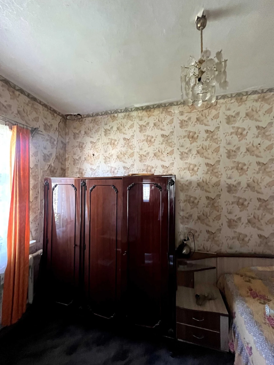 Добротний будинок в районі автовокзалу