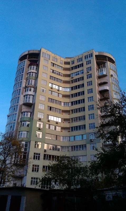 Продається 2-кімнатна квартира 59 м² на вулиці Т. Кореня, 9