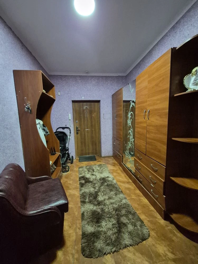Продається 2-кімнатна квартира 59 м² на вулиці Т. Кореня, 9