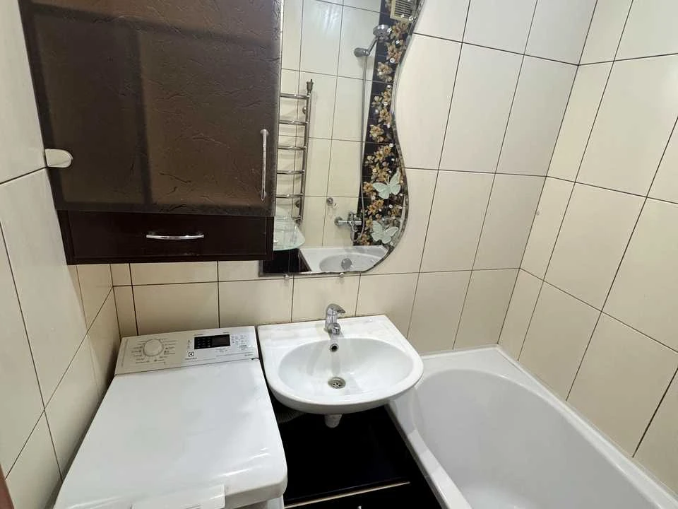 Apartment. Kharkiv, Derevyanka St.