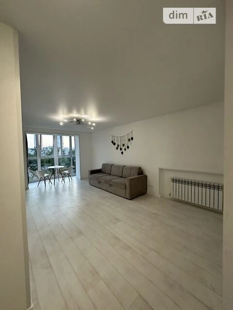 Продаж 1к квартири 35 кв. м на вул. Амвросія Бучми 6В • ID 3