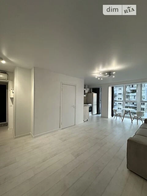 Продаж 1к квартири 35 кв. м на вул. Амвросія Бучми 6В • ID 3